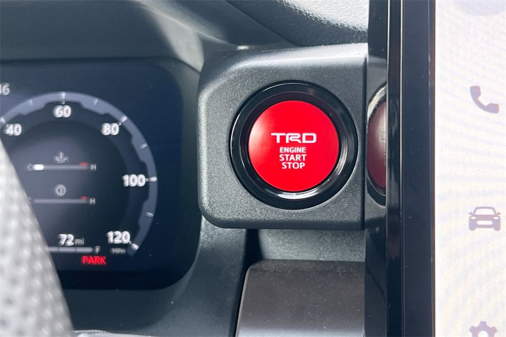Certified 2024 Toyota Tacoma TRD Off-Road image 25