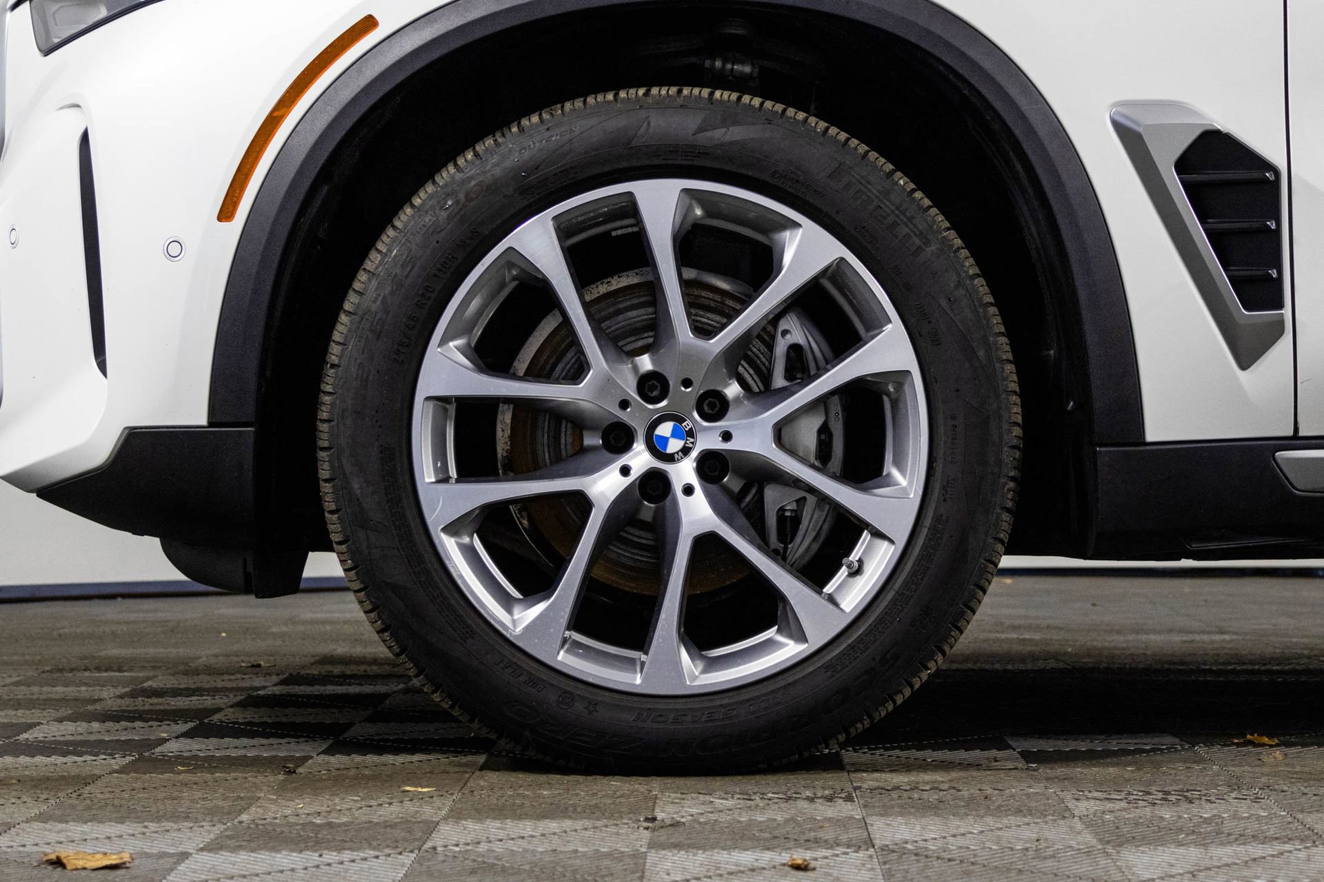 Used 2024 BMW X5 xDrive40i image 47