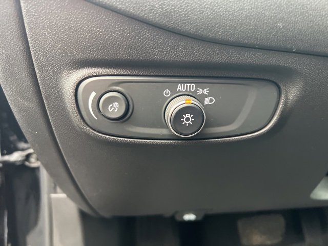 Used 2023 Chevrolet Equinox RS image 28