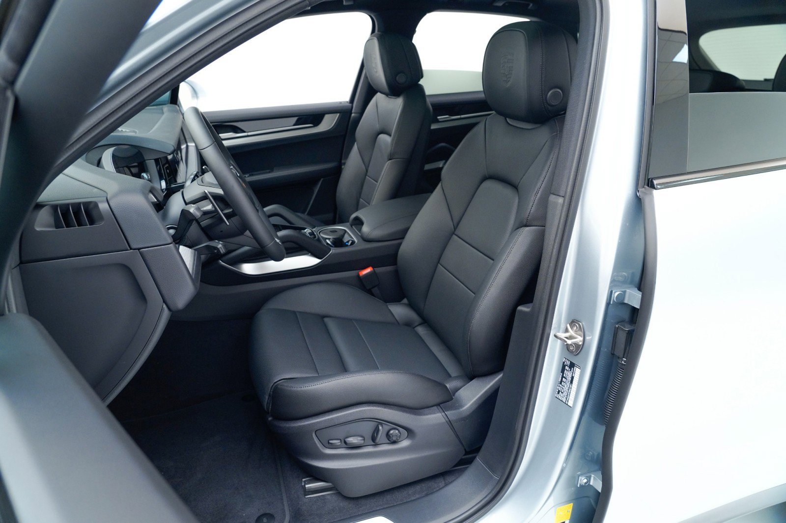 New 2026 Porsche Cayenne image 5