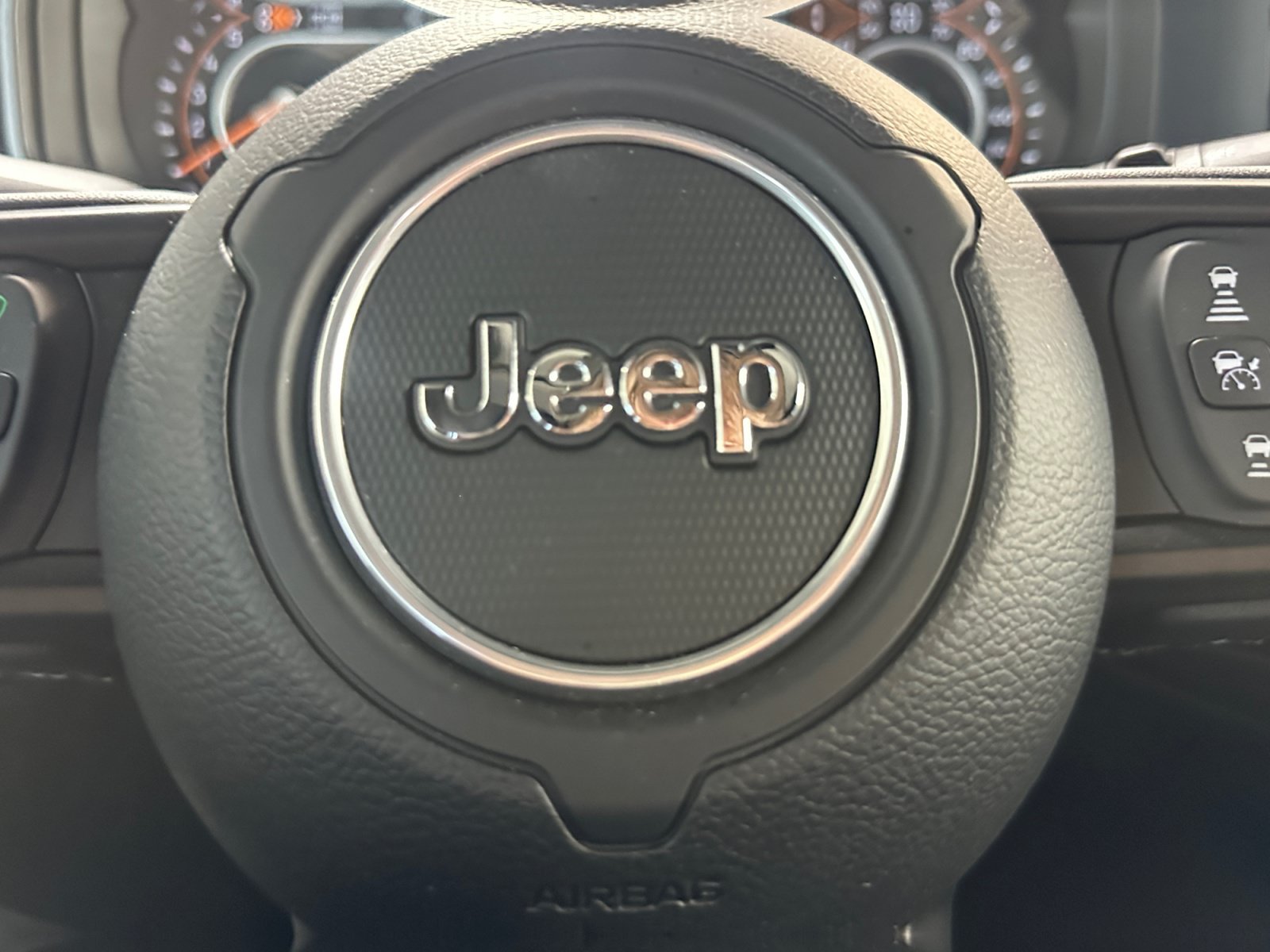 Used 2025 Jeep Wrangler Unlimited Rubicon AWD/4WD image 25