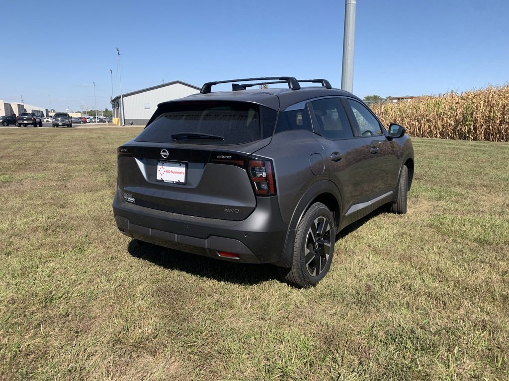 New 2026 Nissan Kicks SV w/ SV Premium Package image 5