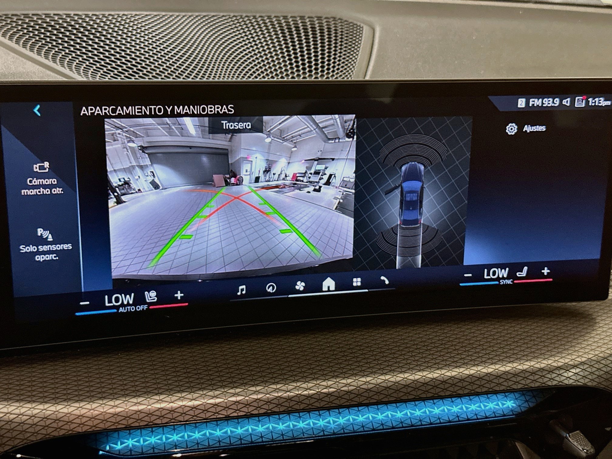 Used 2025 BMW 430i Coupe w/ M Sport Package RWD image 13