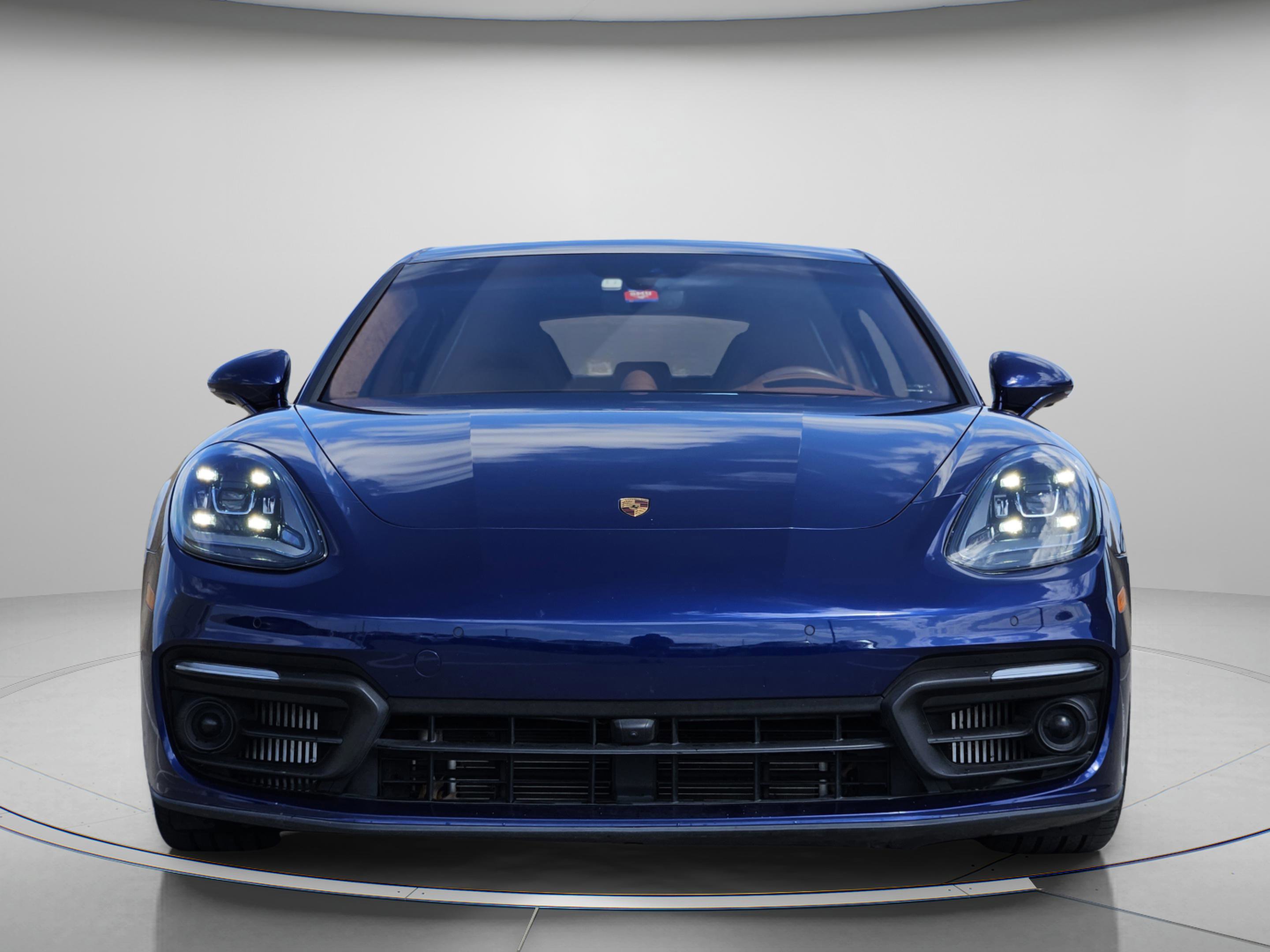 Certified 2023 Porsche Panamera 4 Platinum Edition image 9