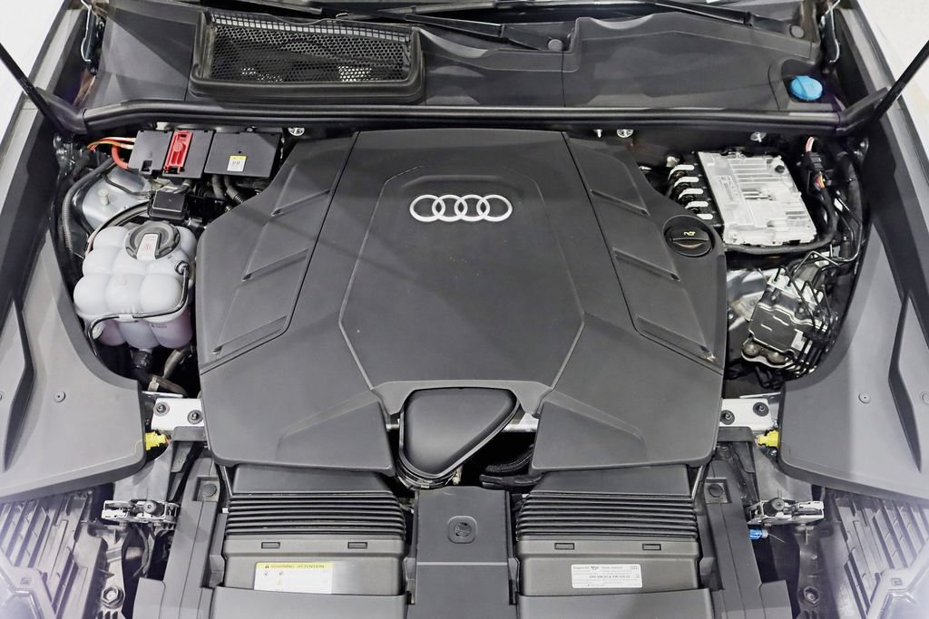 Used 2025 Audi Q8 Prestige AWD/4WD image 45