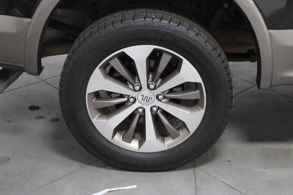 Used 2018 Ford F150 King Ranch w/ Equipment Group 601A Luxury image 16