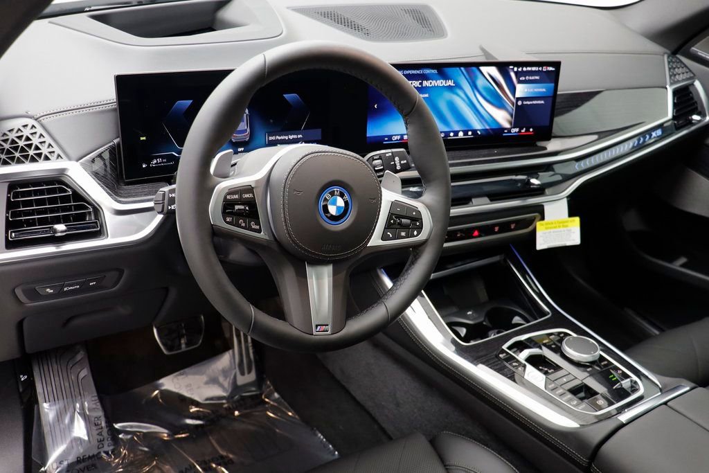 New 2026 BMW X5 xDrive50e w/ M Sport Package AWD/4WD image 7