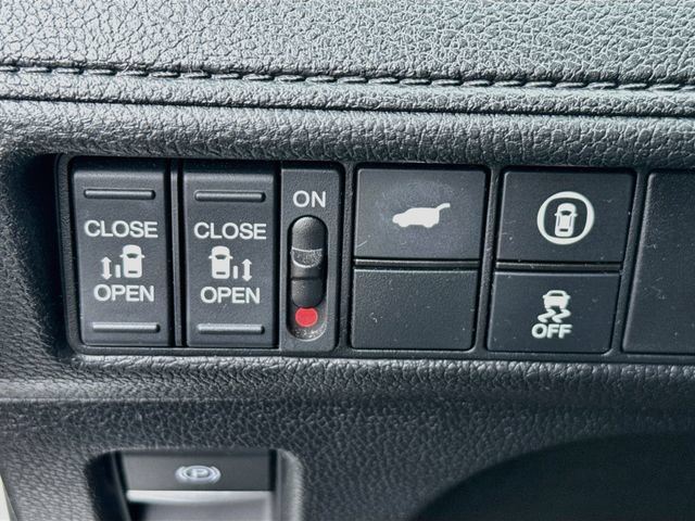 Used 2023 Honda Odyssey EX-L image 13