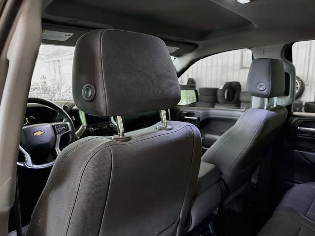 Used 2019 Chevrolet Silverado 1500 LT w/ Convenience Package AWD/4WD image 9