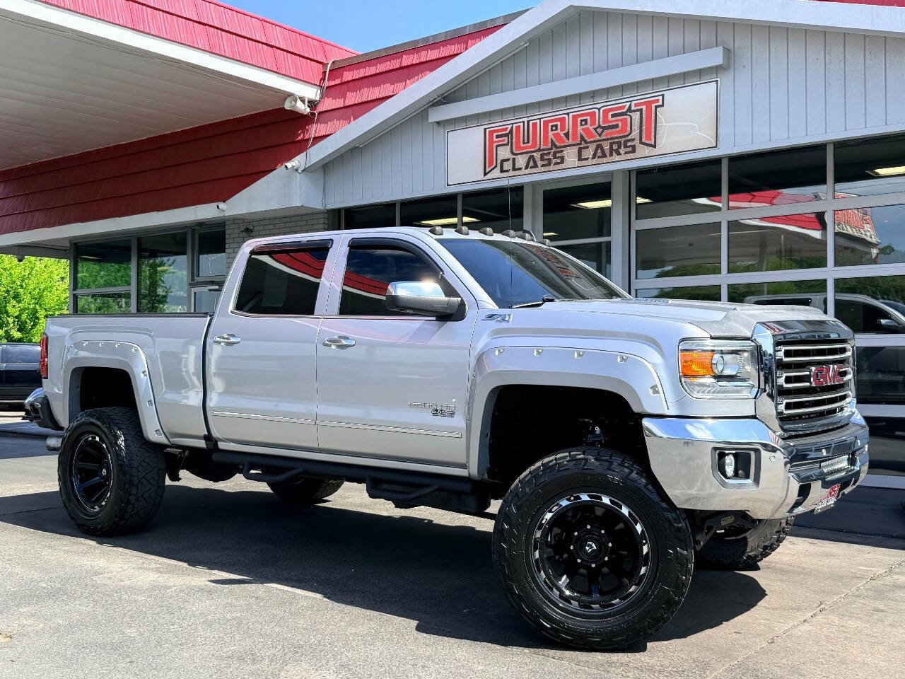Used 2016 GMC Sierra 2500 SLT w/ Duramax Plus Package AWD/4WD image 1