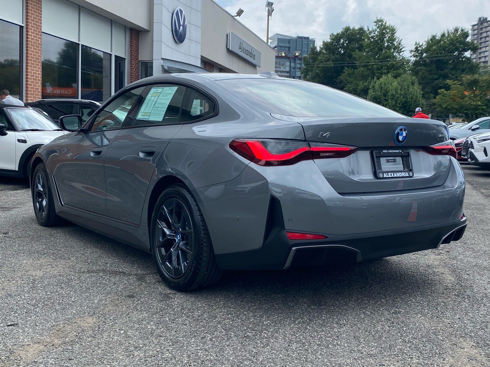 Used 2023 BMW i4 eDrive35 w/ Premium Package RWD image 5