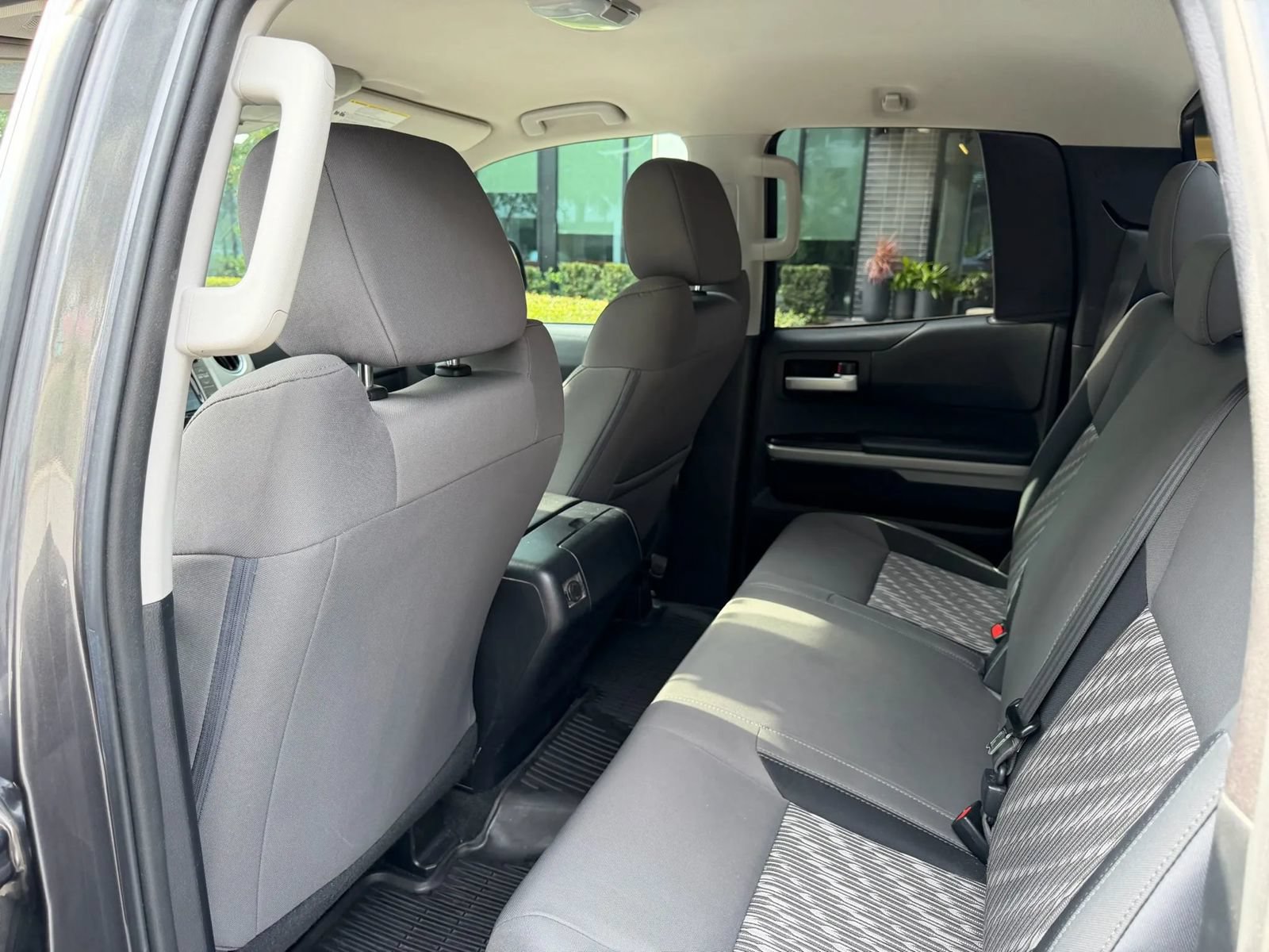 Used 2019 Toyota Tundra SR5 w/ Convenience Package AWD/4WD image 13