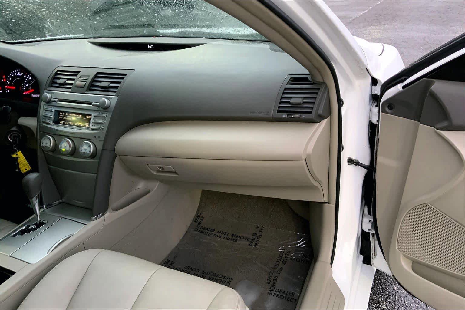 Used 2011 Toyota Camry LE w/ LE Extra-Value Pkg FWD image 17