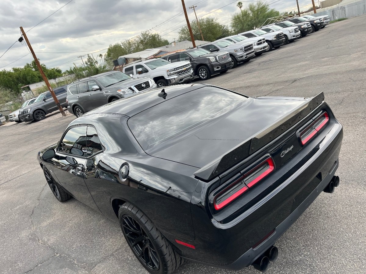 Used 2015 Dodge Challenger R/T Scat Pack w/ Leather Interior Group RWD image 48
