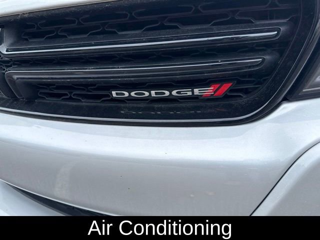 Used 2022 Dodge Charger SXT RWD image 5