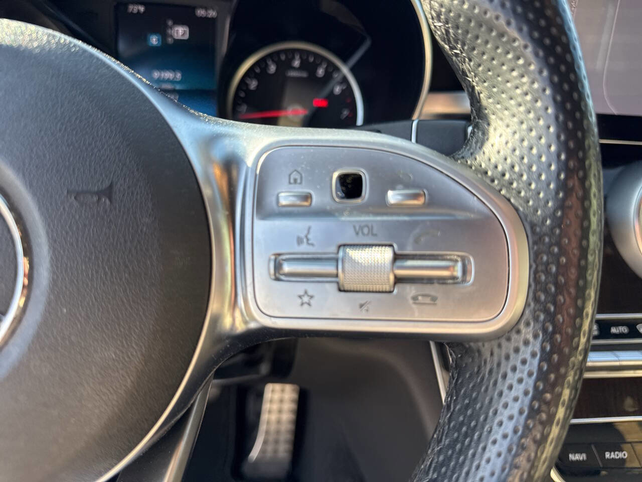 Used 2019 Mercedes-Benz C 300 Sedan w/ AMG Line image 21