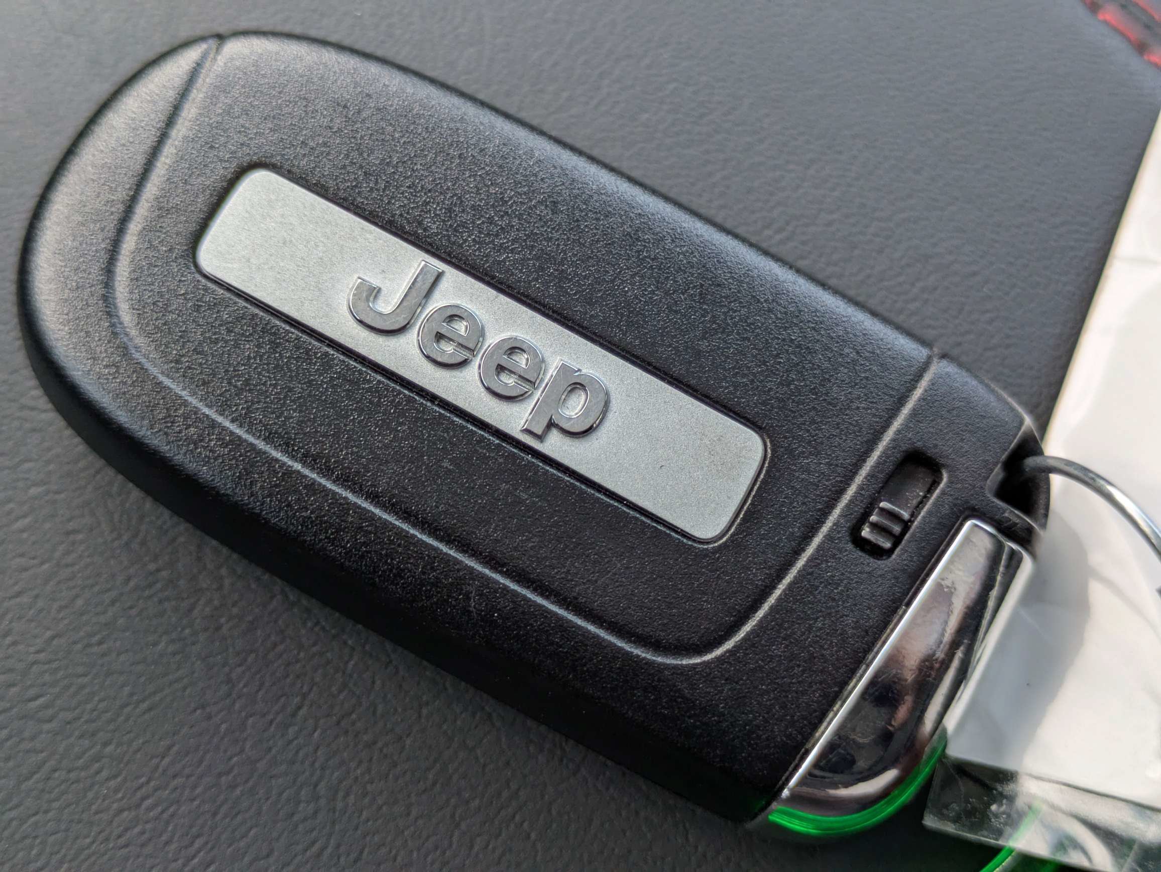 Used 2023 Jeep Renegade Trailhawk w/ Sun/Sound Group AWD/4WD image 24