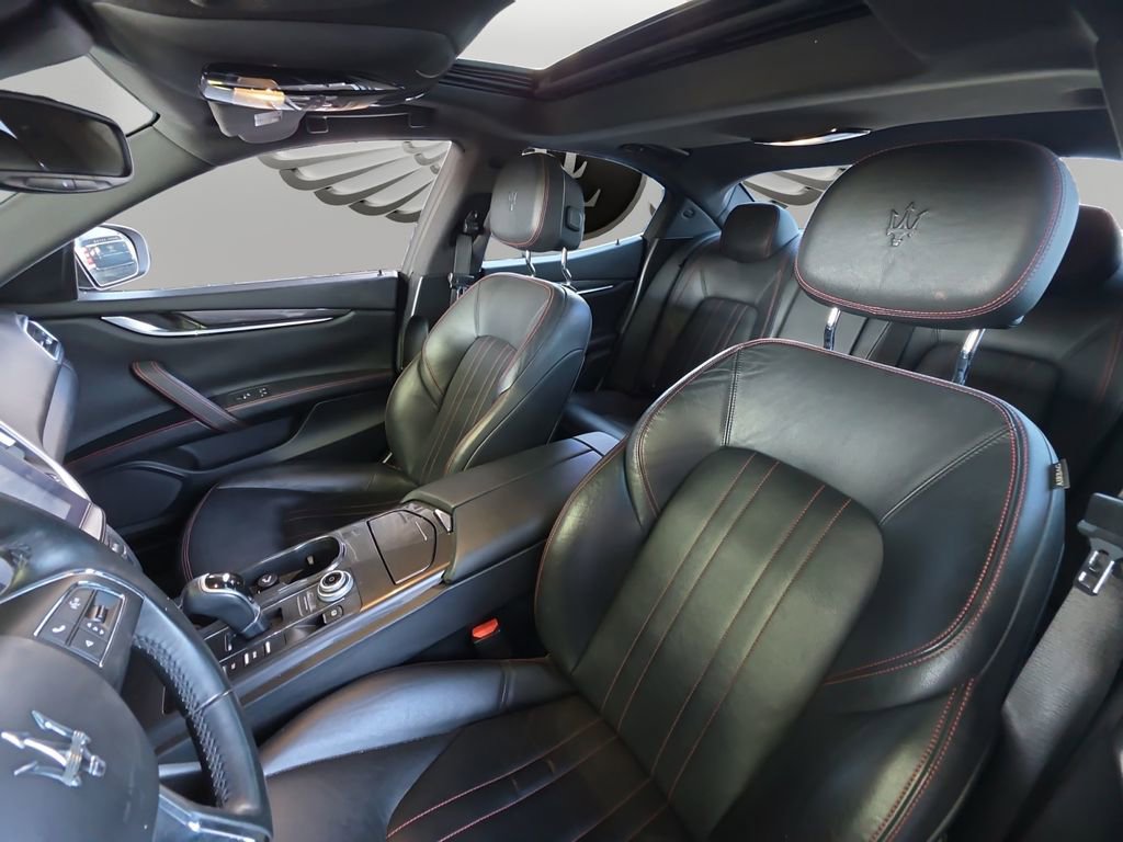Used 2017 Maserati Ghibli RWD image 11