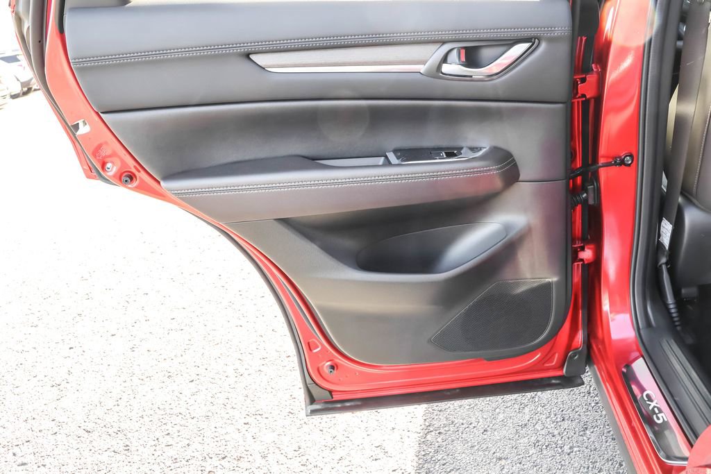 New 2025 MAZDA CX-5 Signature AWD/4WD image 34