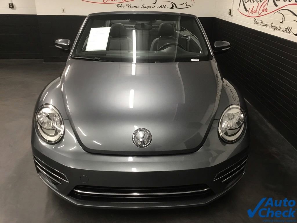 Used 2019 Volkswagen Beetle 2.0T S image 4