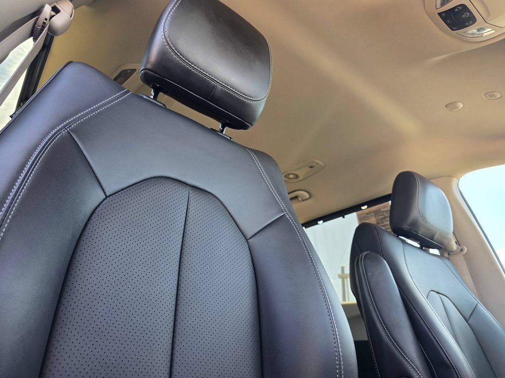 Certified 2024 Chrysler Pacifica Touring-L FWD image 24