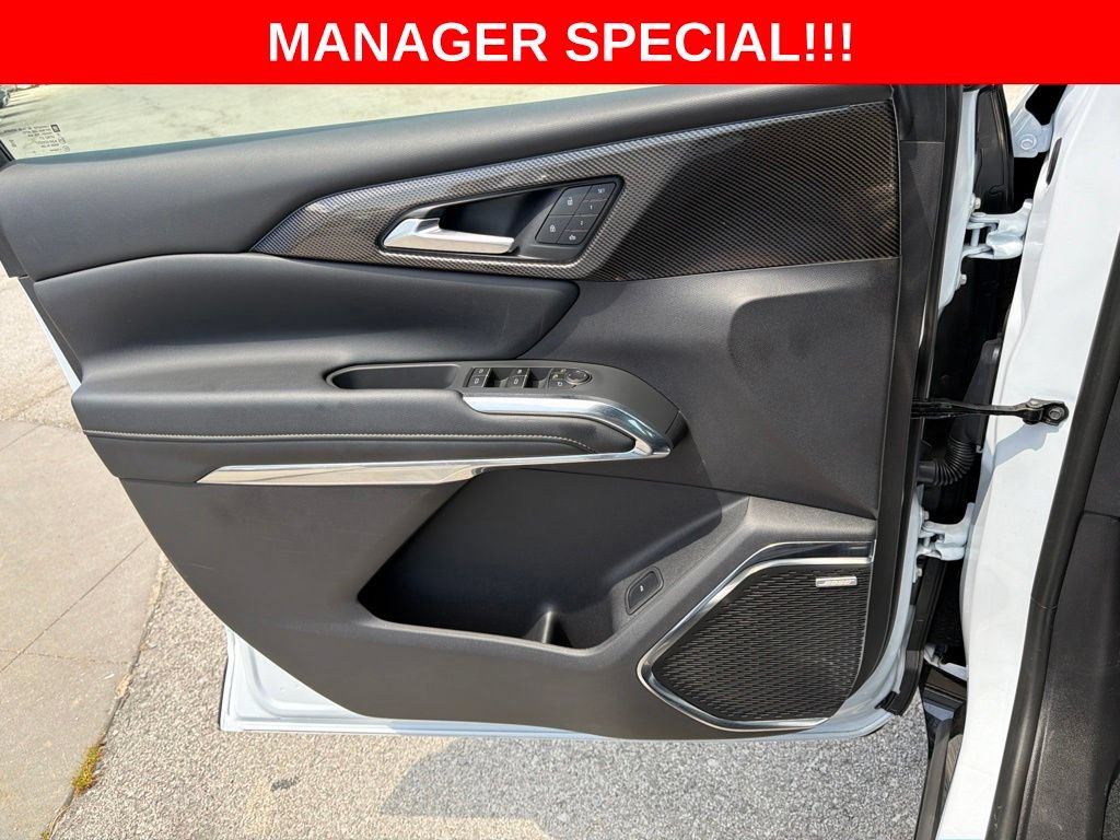 Used 2026 Chevrolet Traverse High Country AWD/4WD image 17