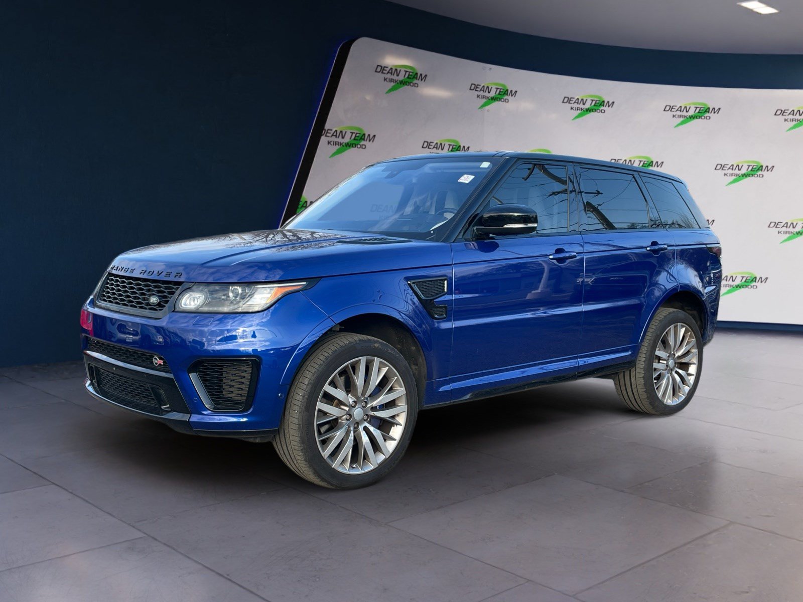 Used 2016 Land Rover Range Rover Sport SVR AWD/4WD image 3