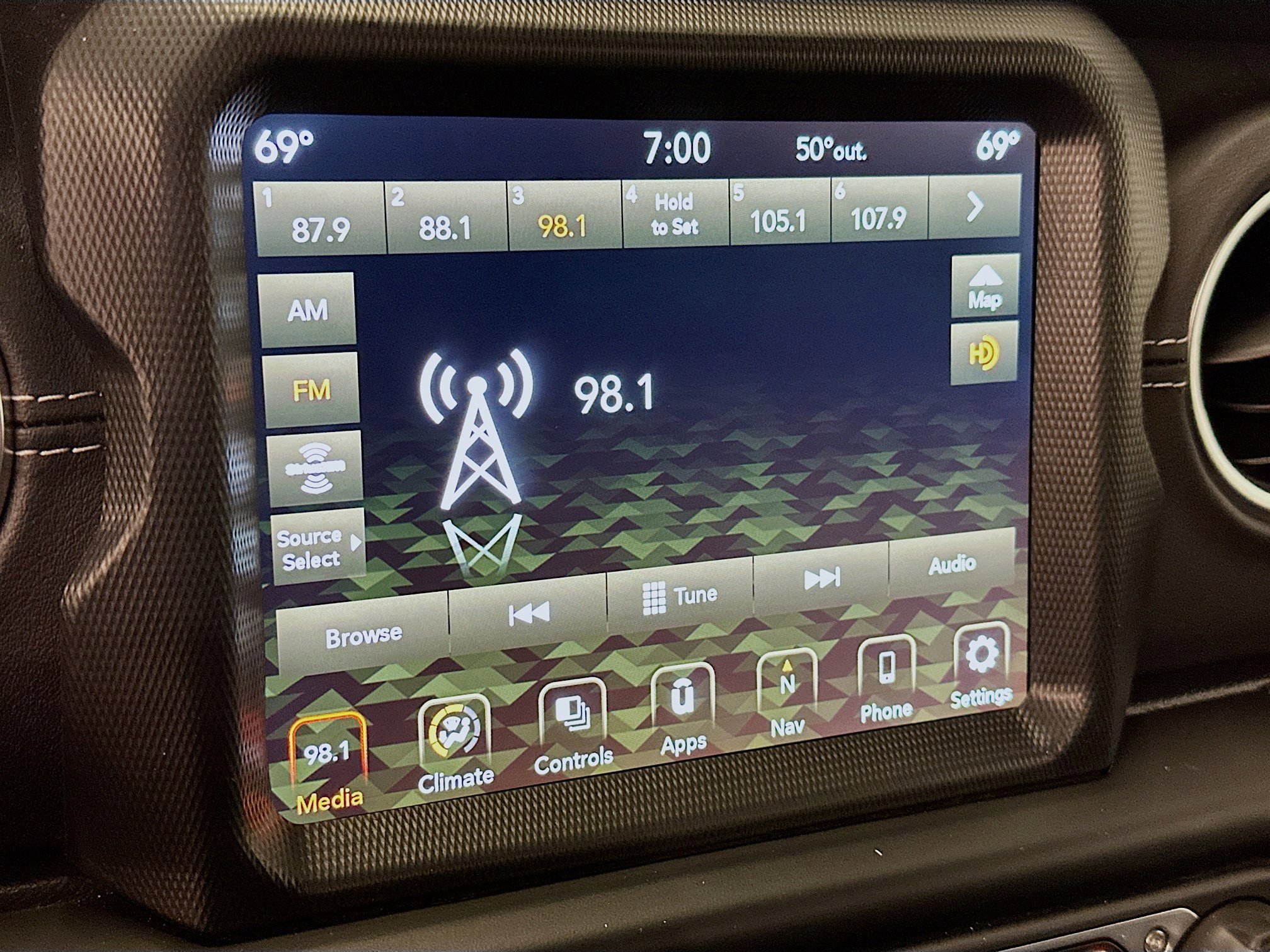 Used 2023 Jeep Wrangler Sahara image 21