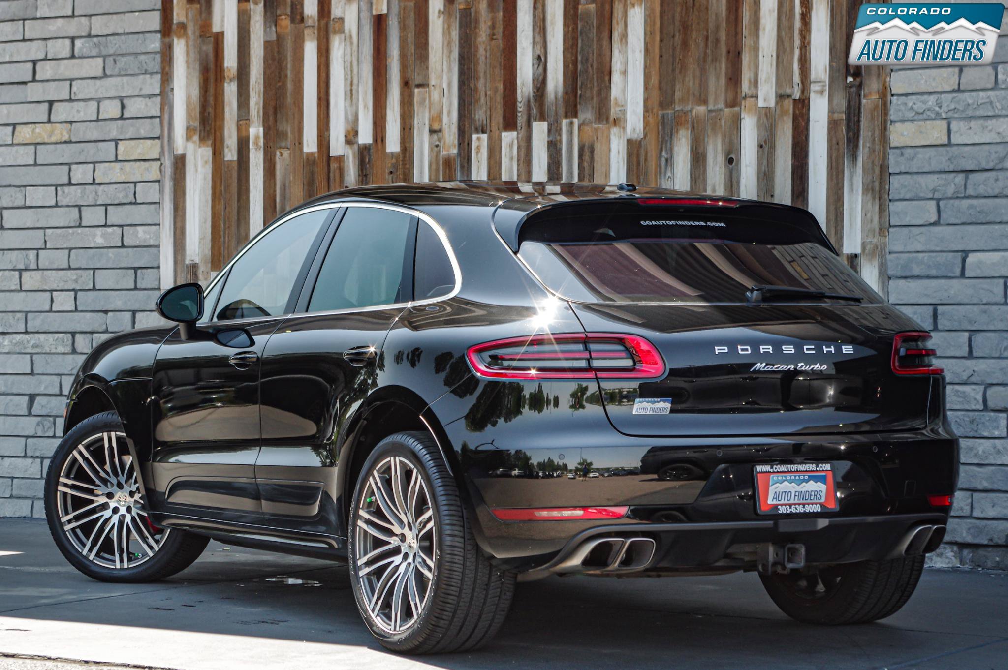 Used 2016 Porsche Macan Turbo AWD/4WD image 4