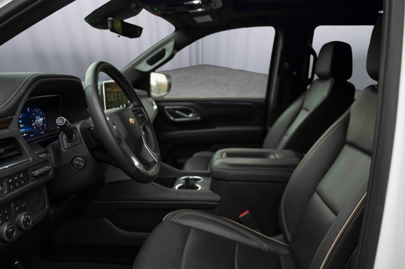 Used 2024 Chevrolet Tahoe Premier image 2