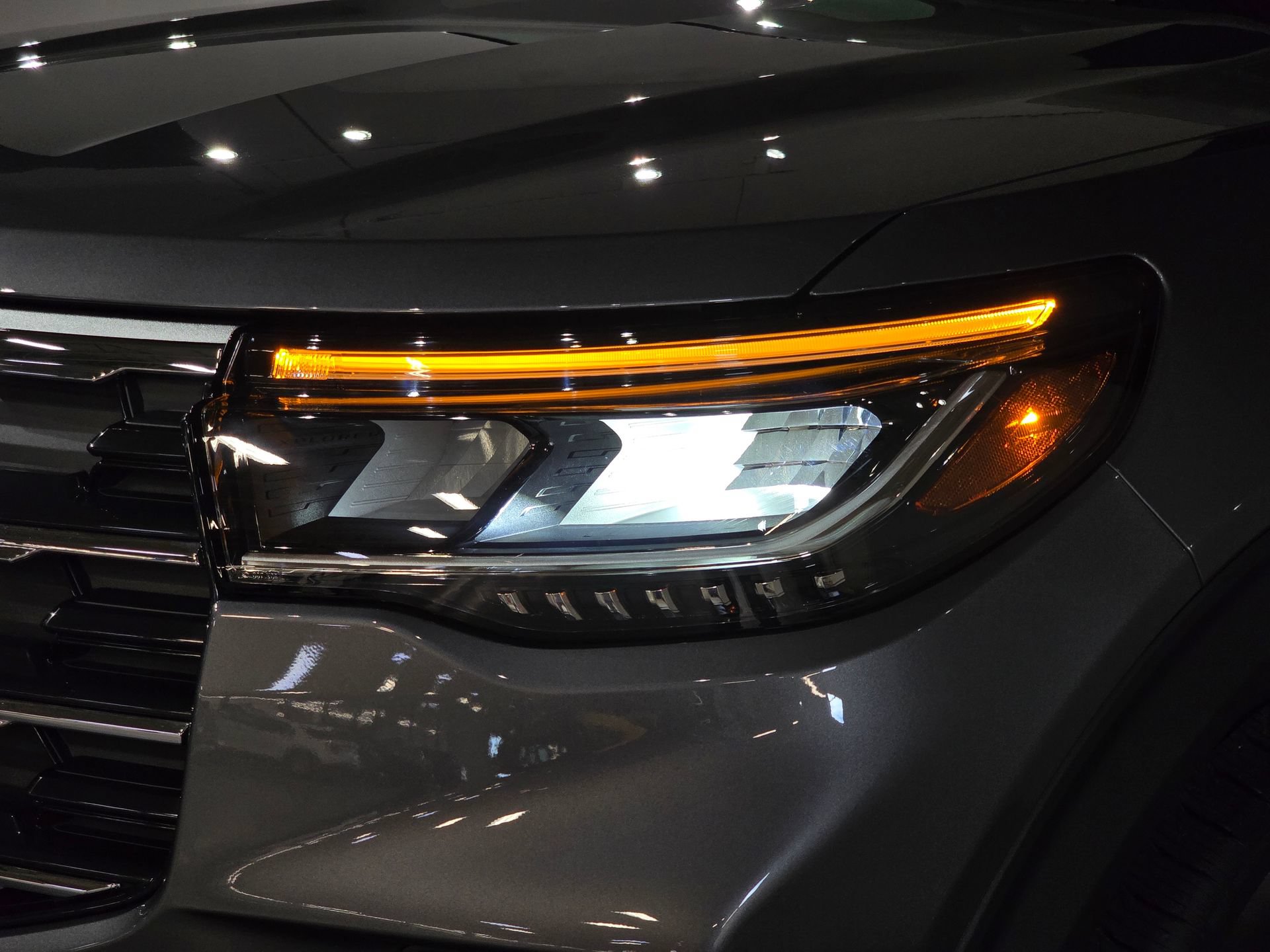 New 2026 Ford Explorer Active AWD/4WD image 14