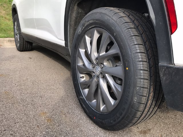 Certified 2025 Buick Enclave Preferred FWD image 34
