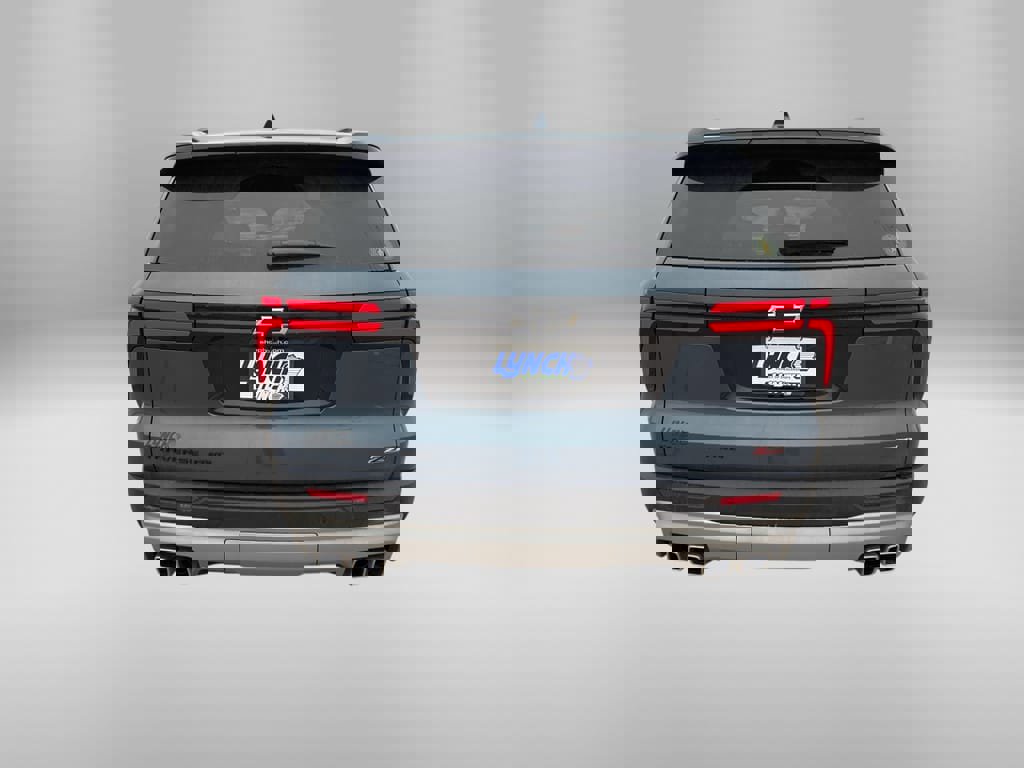 Used 2025 Chevrolet Traverse Z71 w/ Driver Confidence Package image 5