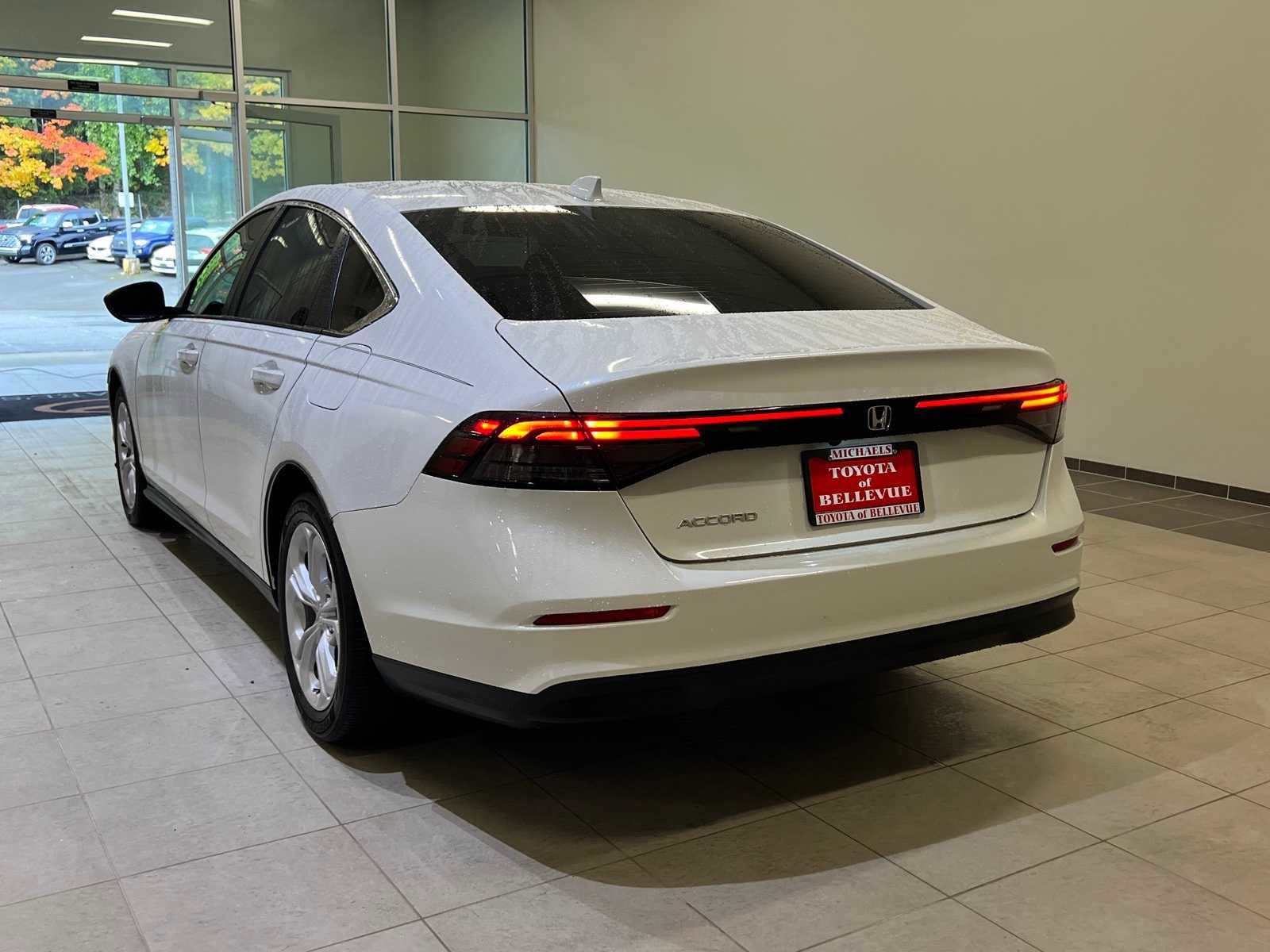 Used 2023 Honda Accord LX image 4