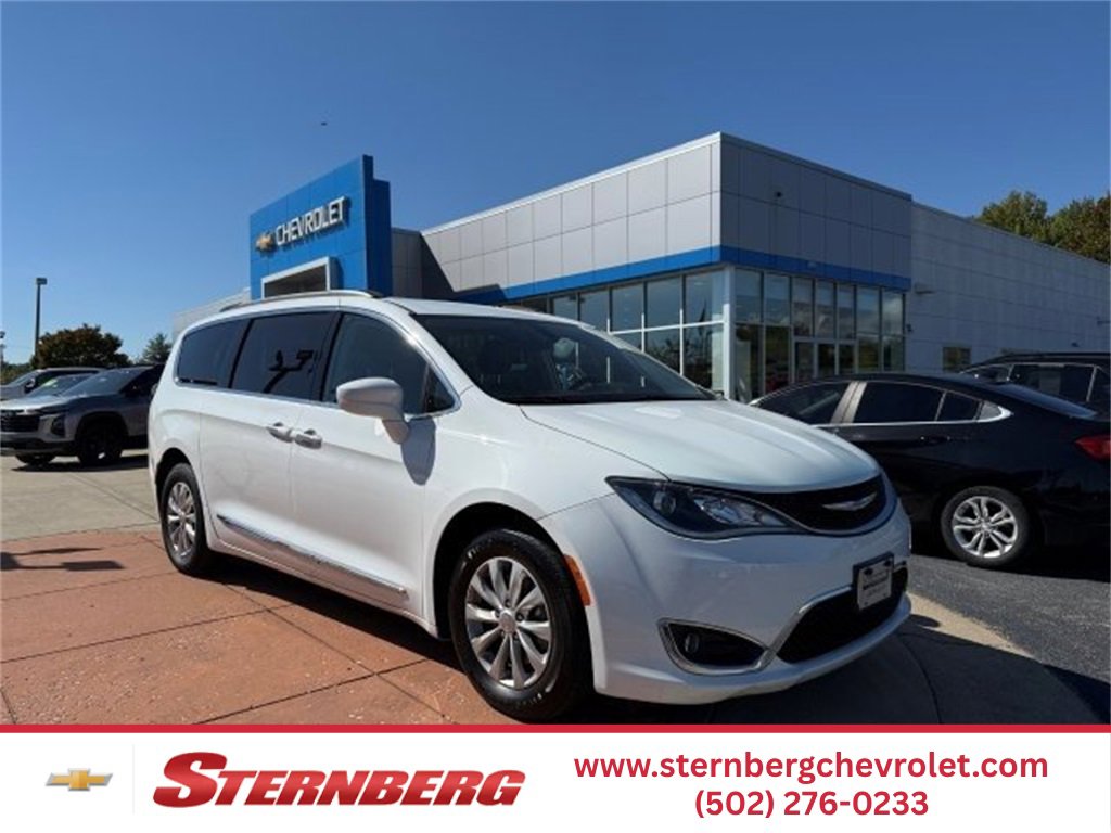 Used 2017 Chrysler Pacifica Touring-L