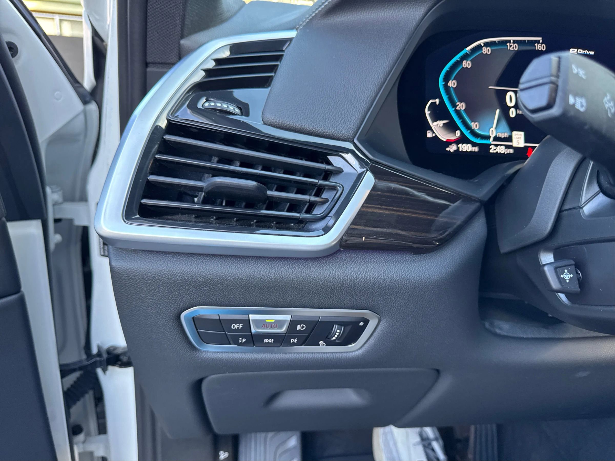 Used 2023 BMW X5 xDrive45e w/ Luxury Seating Package image 17