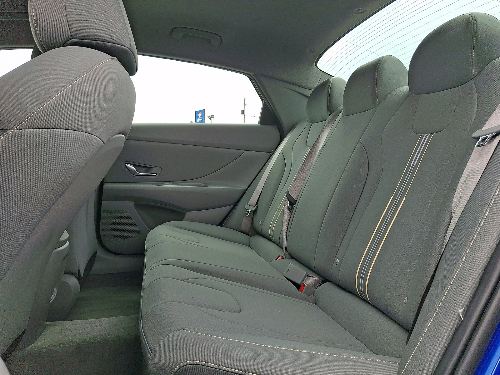 Used 2026 Hyundai Elantra Sport FWD image 10