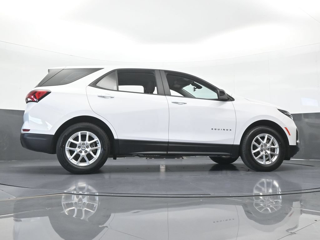 Used 2023 Chevrolet Equinox LS FWD image 56
