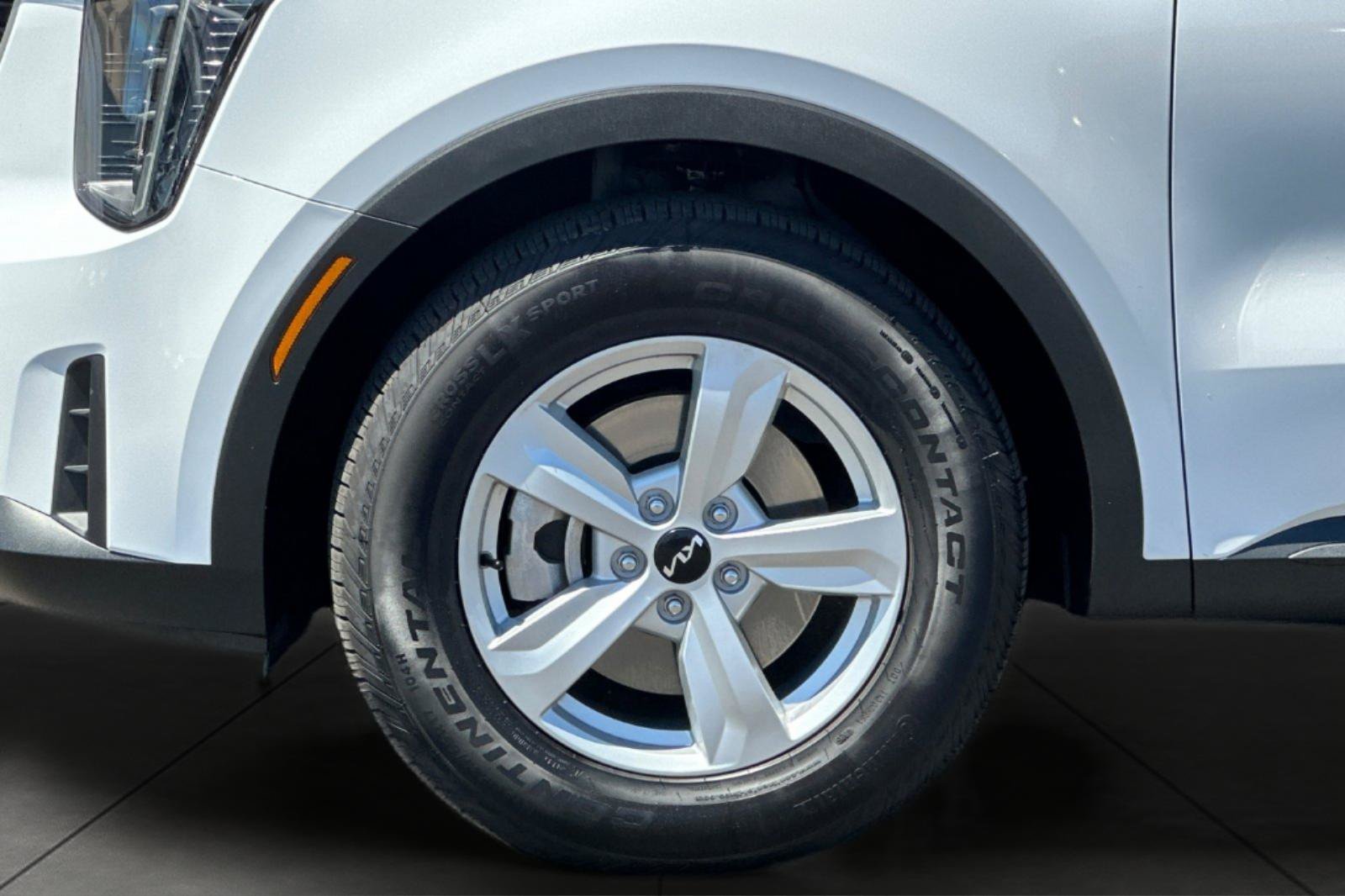 Used 2026 Kia Sorento LX FWD image 31