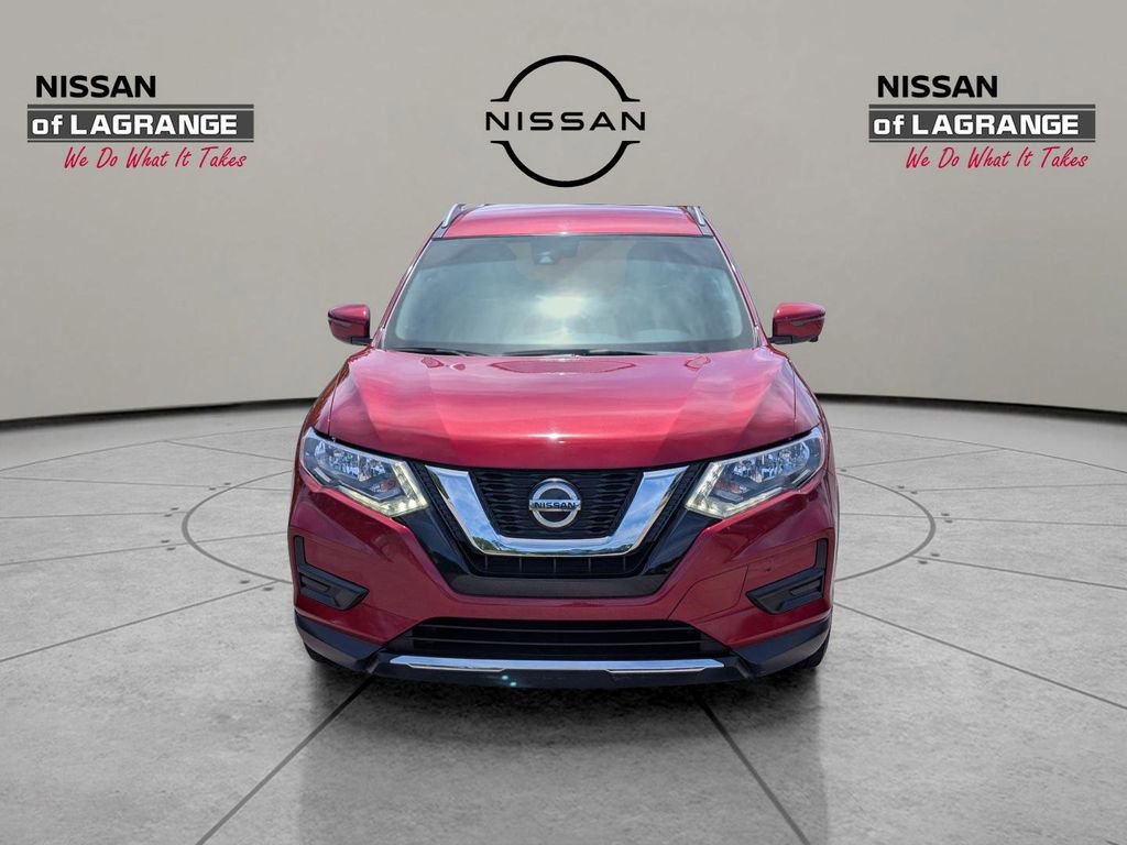 Used 2019 Nissan Rogue SV w/ Premium Package FWD image 2
