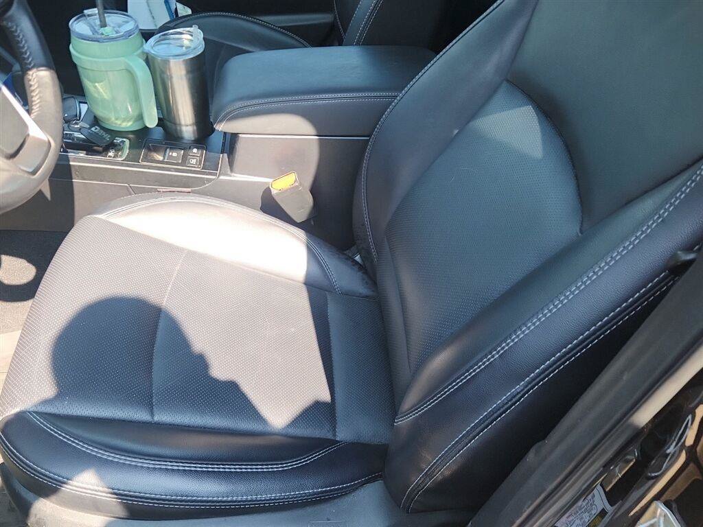 Used 2018 Subaru Outback 2.5i Limited AWD/4WD image 8