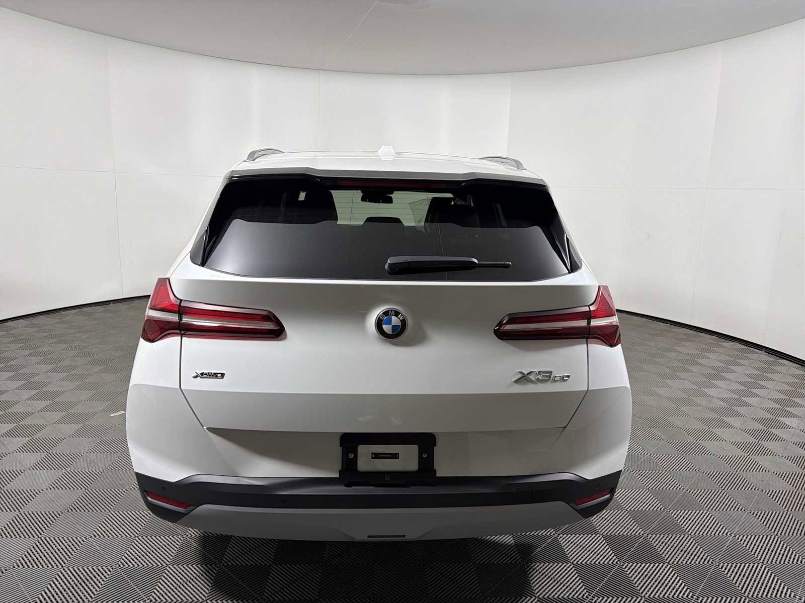 New 2026 BMW X3 xDrive30 w/ Convenience Package AWD/4WD image 2