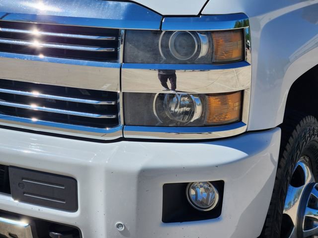 Used 2015 Chevrolet Silverado 3500 High Country w/ Duramax Plus Package image 9