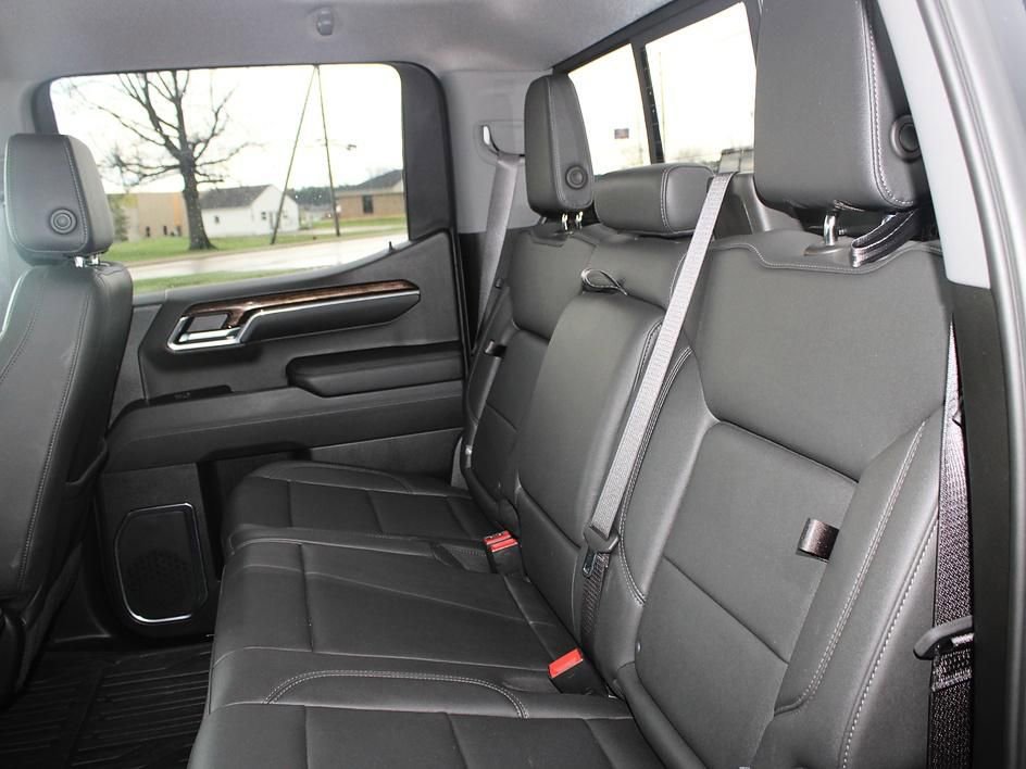 Used 2024 GMC Sierra 1500 Elevation w/ Elevation Premium Package image 28