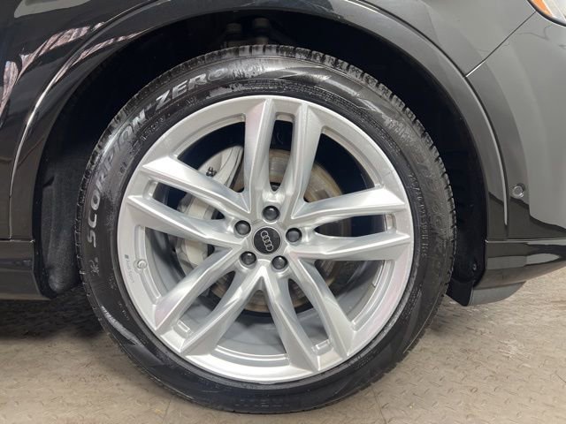 New 2025 Audi Q7 3.0T Premium Plus image 9