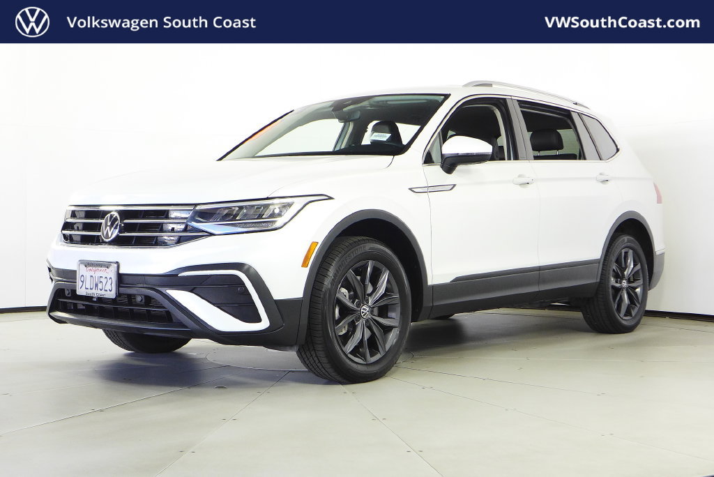 Certified 2023 Volkswagen Tiguan SE