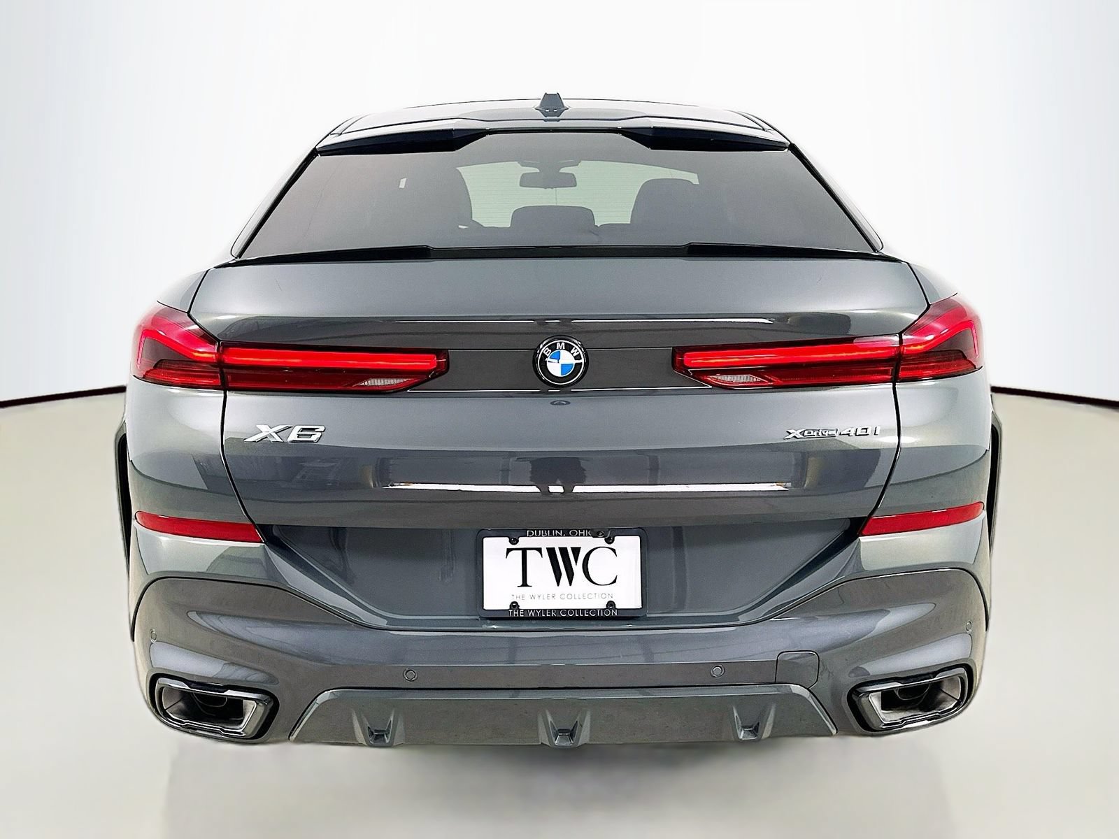 New 2026 BMW X6 xDrive40i w/ Climate Comfort Package AWD/4WD image 6