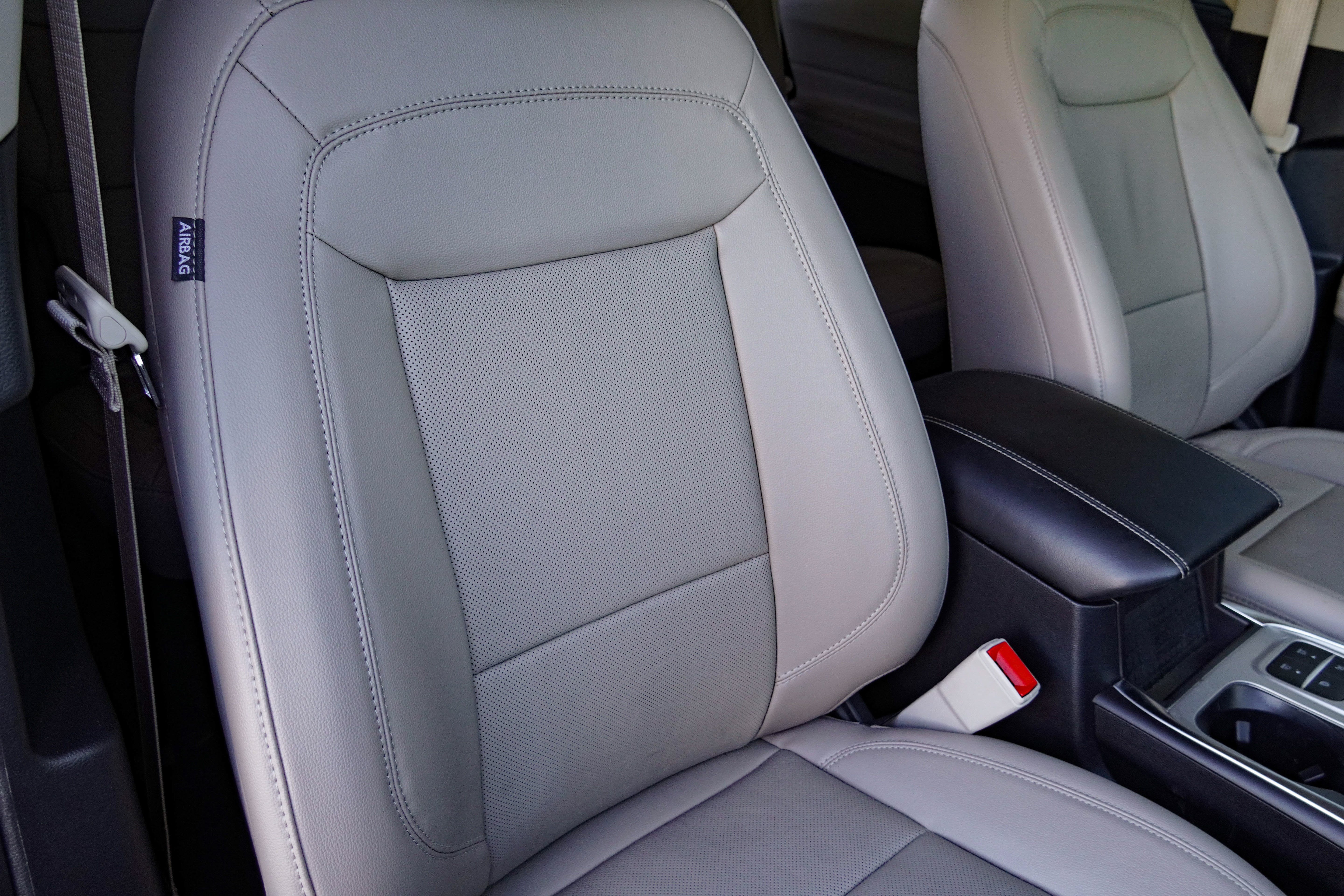 Used 2024 Ford Explorer Limited RWD image 13