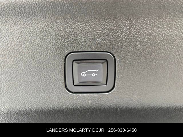Used 2024 GMC Yukon XL Denali image 18