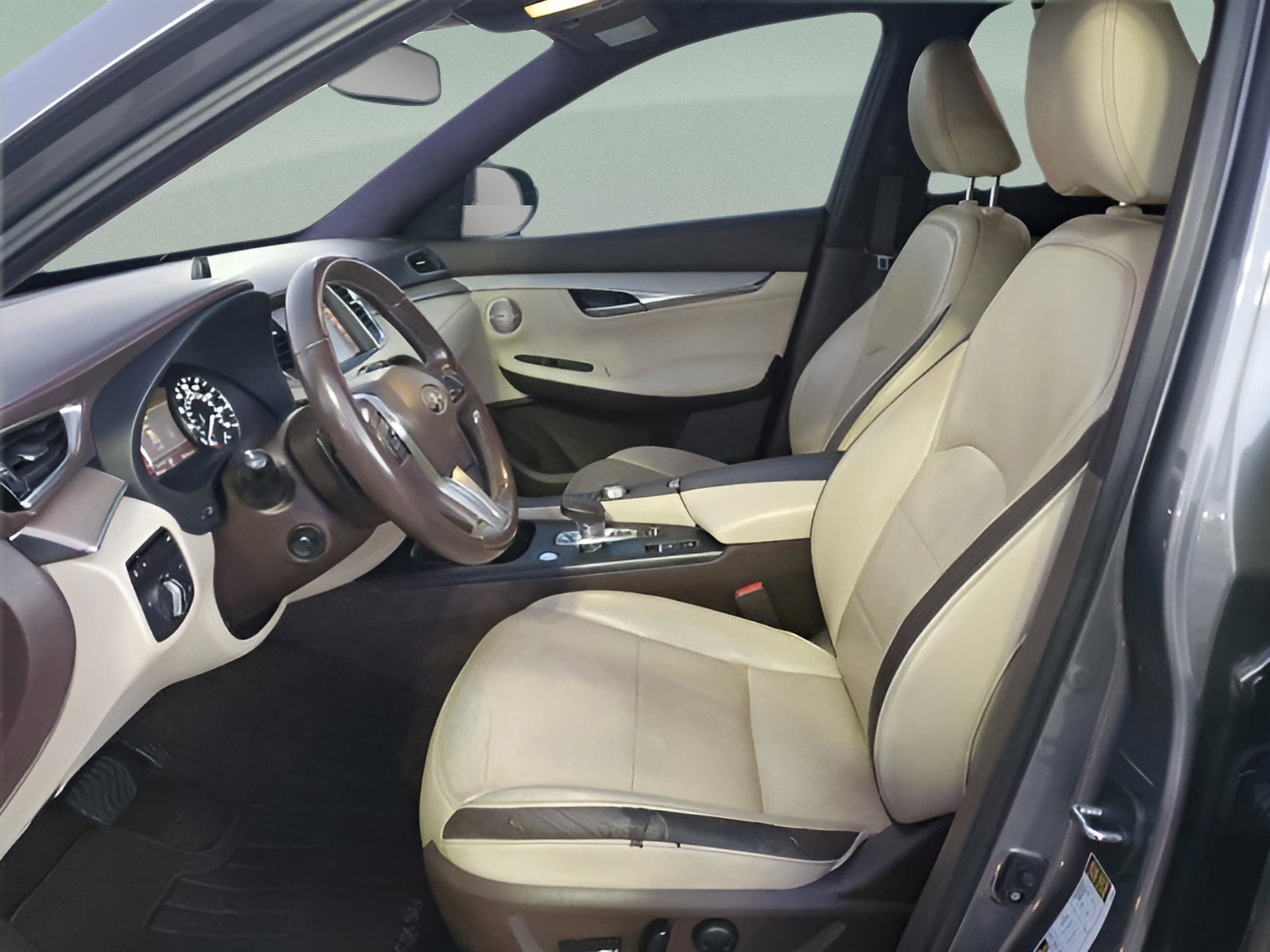 Used 2019 INFINITI QX50 Essential w/ Sensory Package image 16